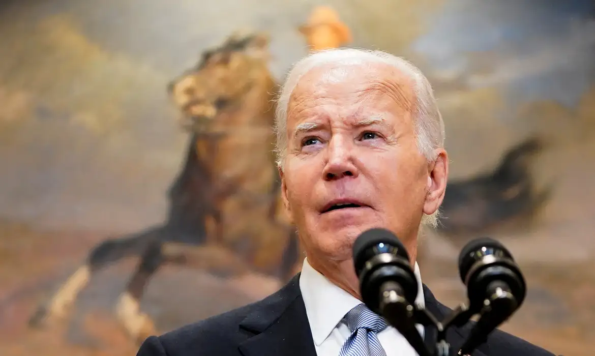 Biden pede união e determina revisão da segurança no comício de Trump