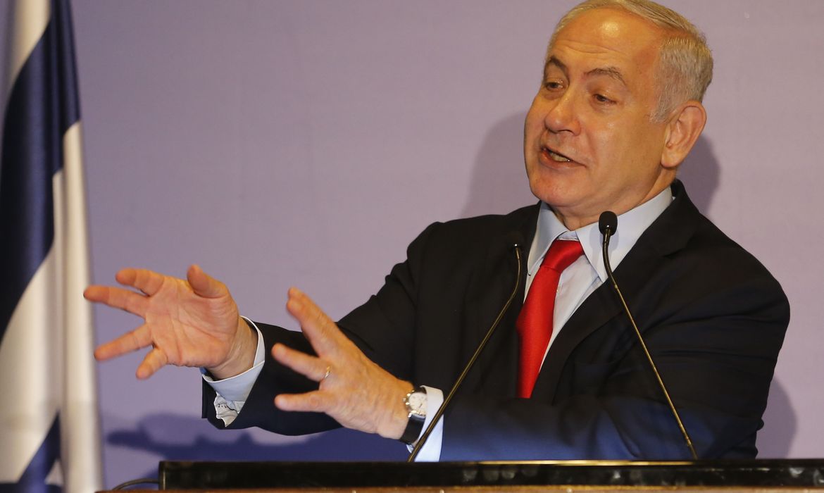 Israel faz novas incursões em Gaza enquanto Netanyahu visita os EUA