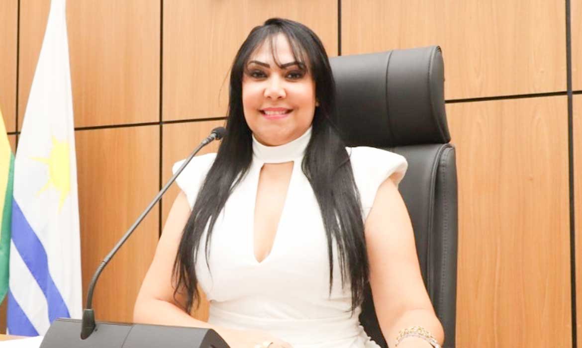 Juíza manda retirar site DCM do ar a pedido de deputada do Tocantins e depois revoga decisão