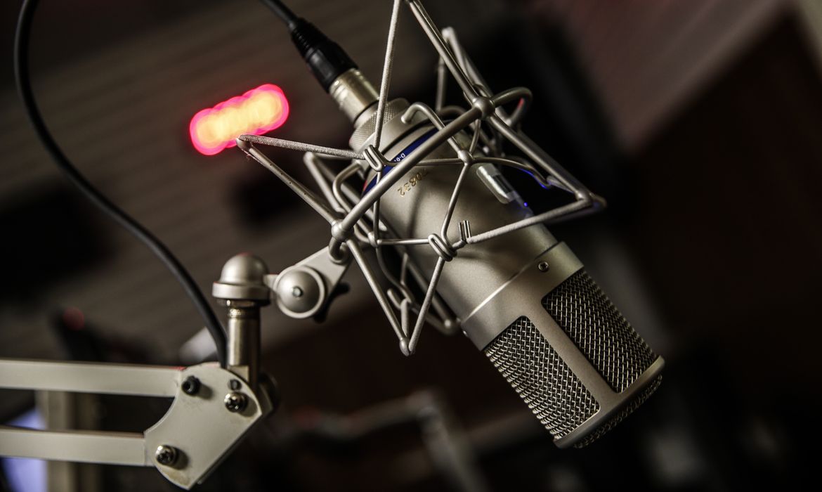 Podcast da Rádio MEC é um dos vencedores do Festival comKids 2024