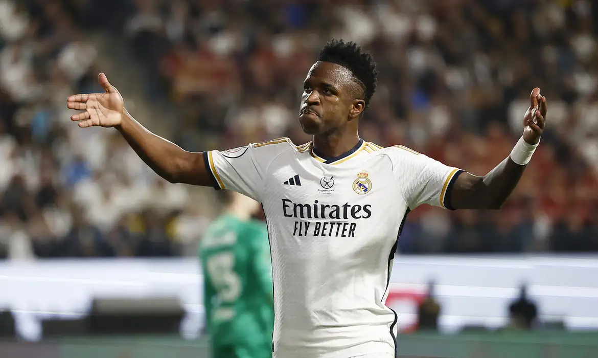 Ancelotti confia que Vini Júnior voltará em breve à sua melhor forma