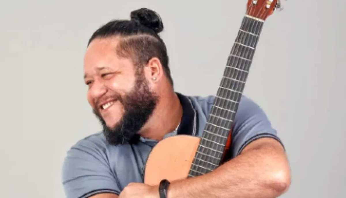 Morre, aos 47 anos, o cantor e compositor maranhense Carlos Berg