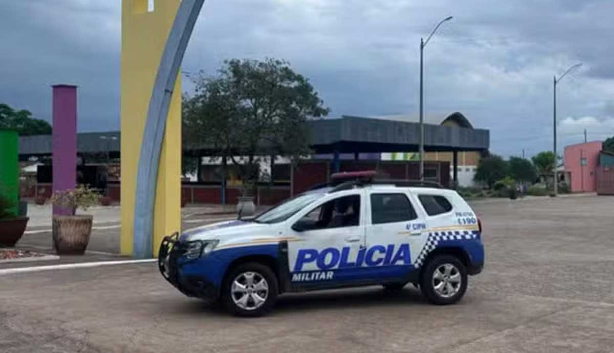 Filho é preso por atear fogo na casa da mãe após ela se recusar a cuidar do neto