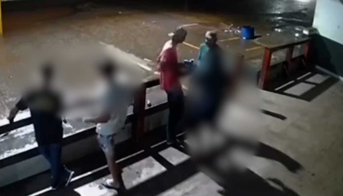 Homem é assassinado com tiro no peito em frente a distribuidora de bebidas; Vídeo