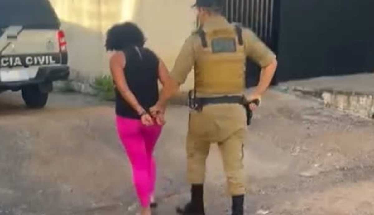 Mulher é presa por esfaquear ex-patrão durante discussão em acerto trabalhista - Sou Mais Notícias