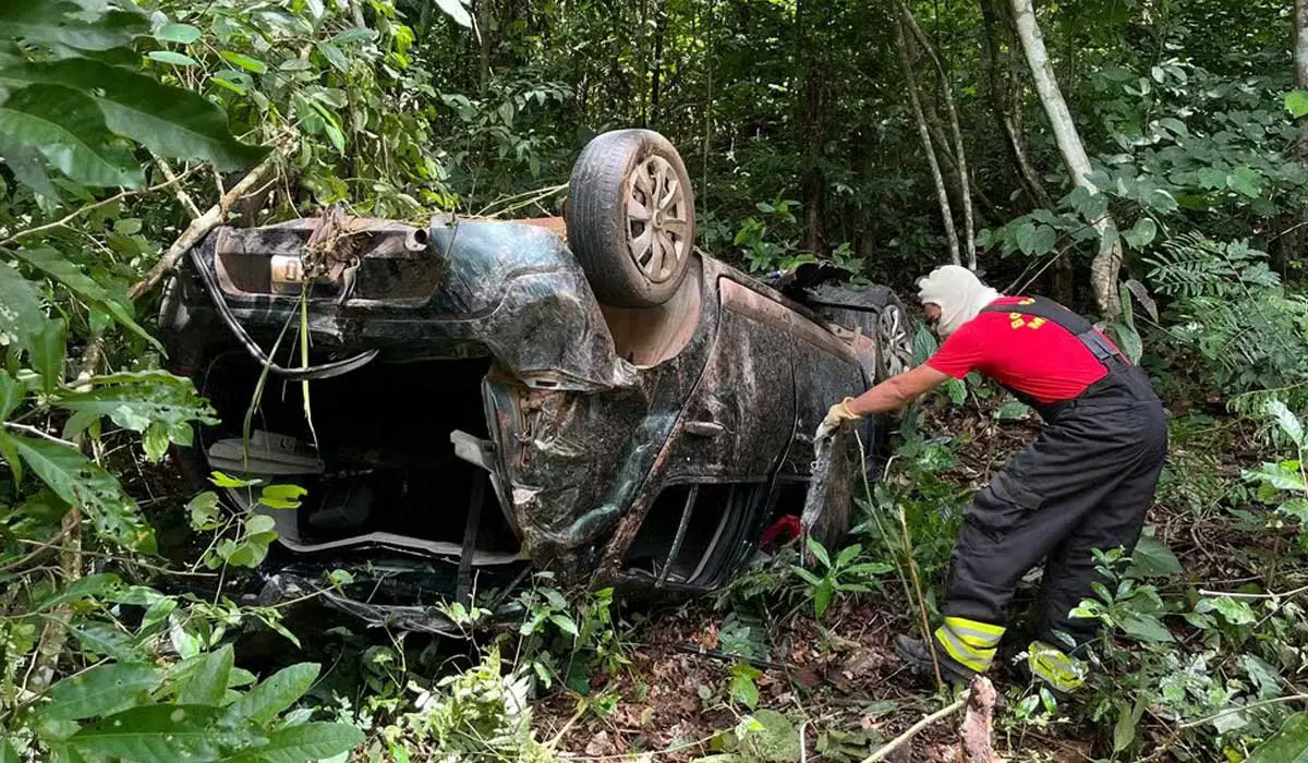 Acidente mata adolescente e deixa mãe e padrasto feridos na BR-153