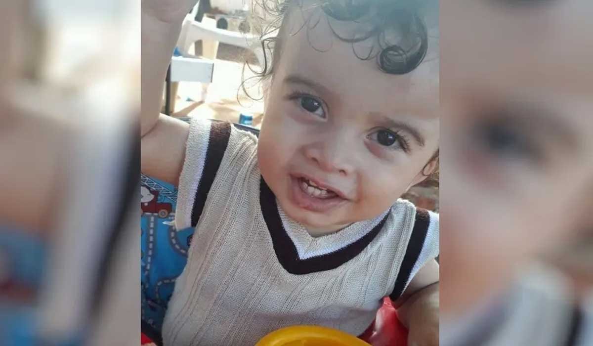 Família deve ser indenizada em R$ 500 mil após pai ser preso por engano, bebê ficar sozinho com irmãos e morrer afogado em piscina - Sou Mais Notícias
